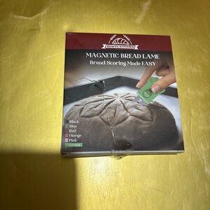 Magnetic Bread Lame with Green Handle